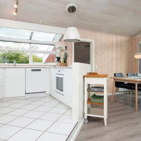 6 Person Holiday Home In Bjert Binderup Strand Kültér fotó